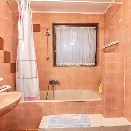 Adry B4+2 Apartamento